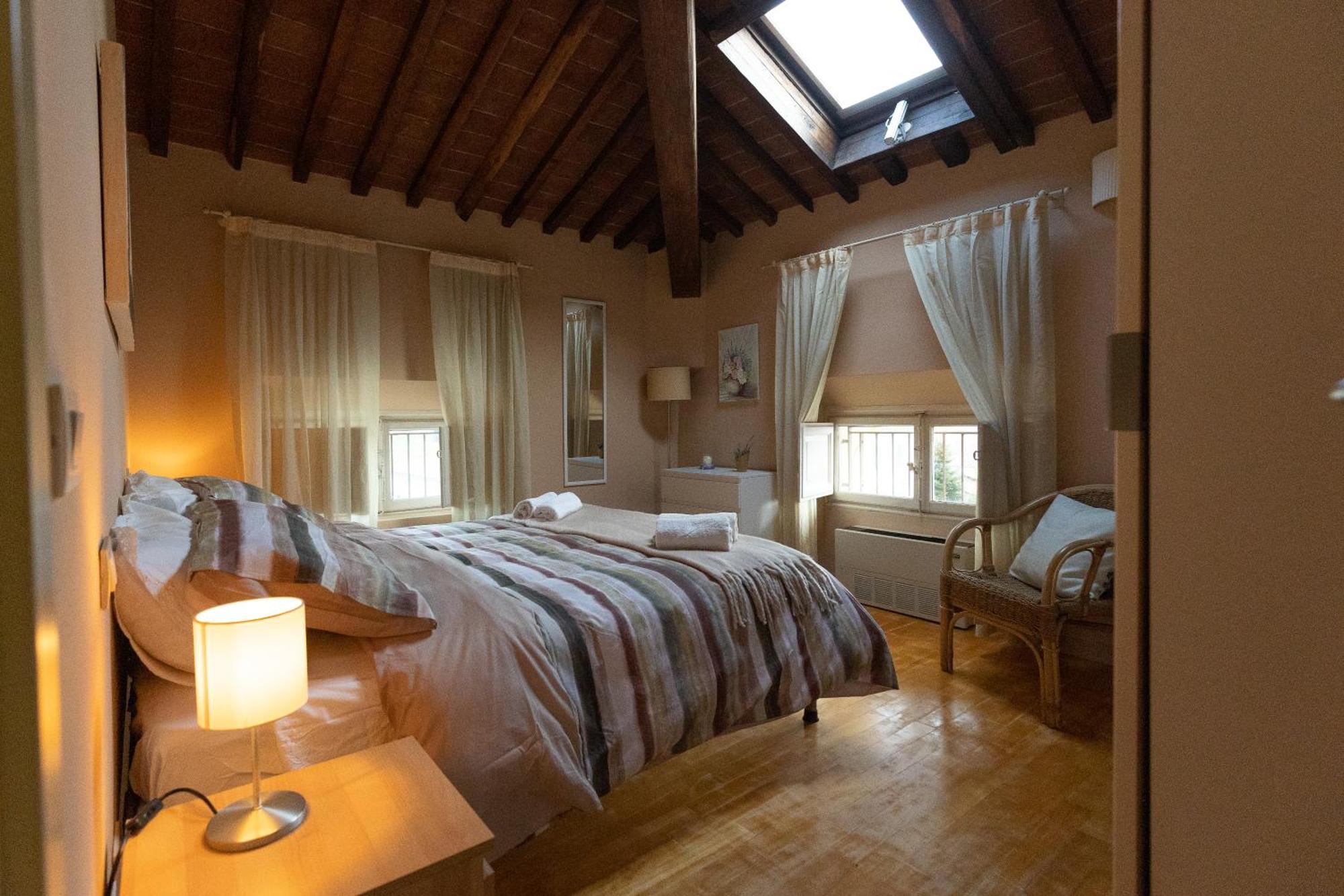 50Mt Dalle Mura+Parcheggio*Appartamento Tipico* Lucca Luaran gambar